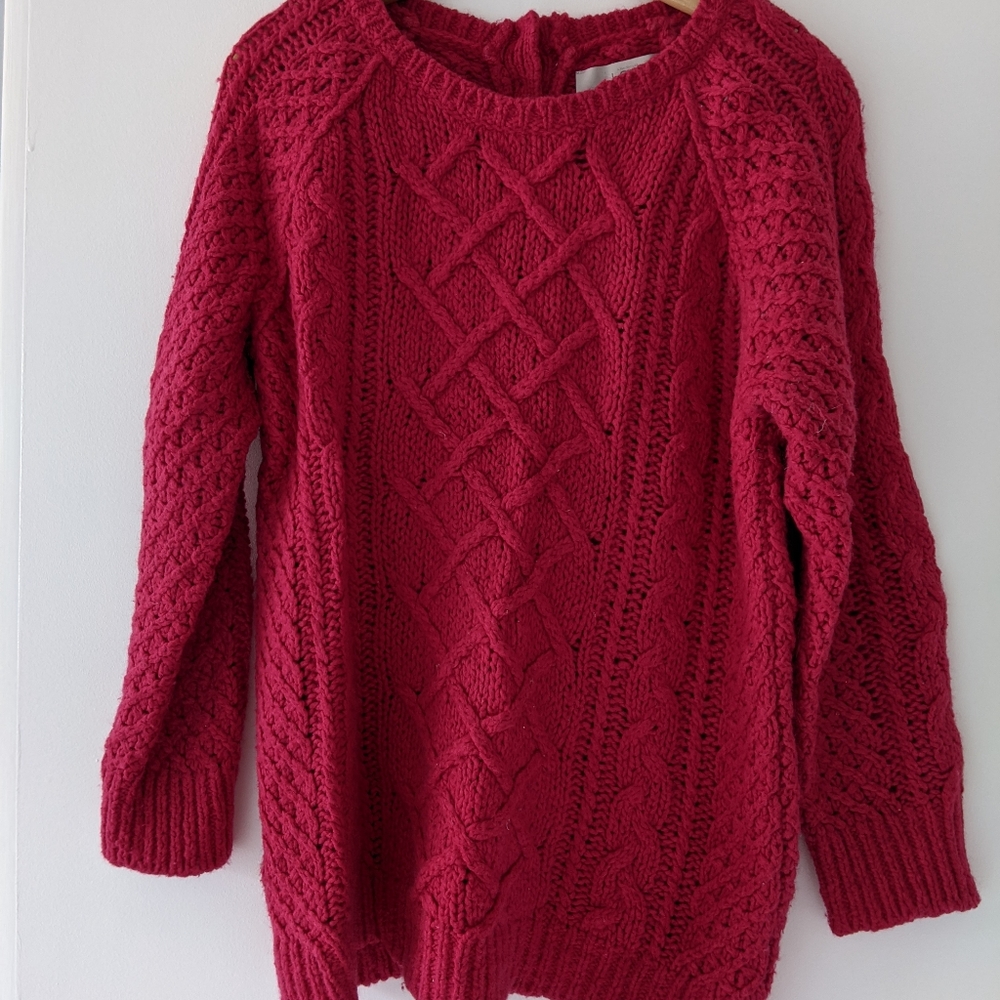 Deep pink cable knit chunky sweater